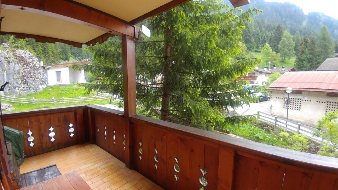 Apartamento Casa del bosco Canazei Exterior foto